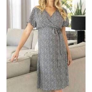 NEW ANGEL MATERNITY floral nursing wrap dress in navy